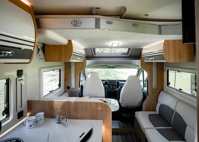 Campismo de Luxo Camper Istra